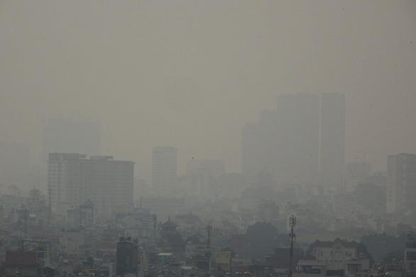 TP.HCM sáng đến trưa trời vẫn âm u, tại sao?