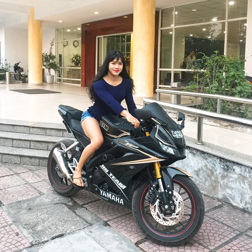 Thiếu nữ Đồng Nai sinh năm 1999 sở hữu gương mặt ngây thơ, thân hình lực sĩ nổi rần rần trên MXH