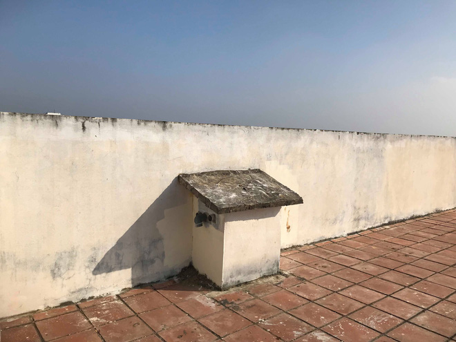 Miếng bê tông rơi từ sân thượng tầng 18 trúng đầu bé trai 3 tuổi khiến bé thiệt mạng