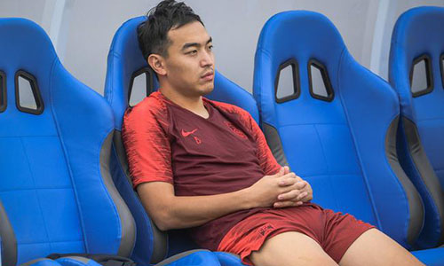 Hậu vệ Trung Quốc đổ lỗi trận thua Iraq cho trái bóng mới