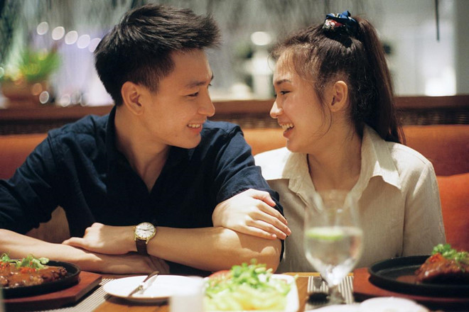 Hot girl Lào gốc Việt rạng rỡ bên chồng điển trai trong ngày cưới