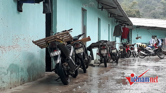 Cô gái trẻ đứng tim giây phút thoát khỏi ổ mại dâm vùng biên