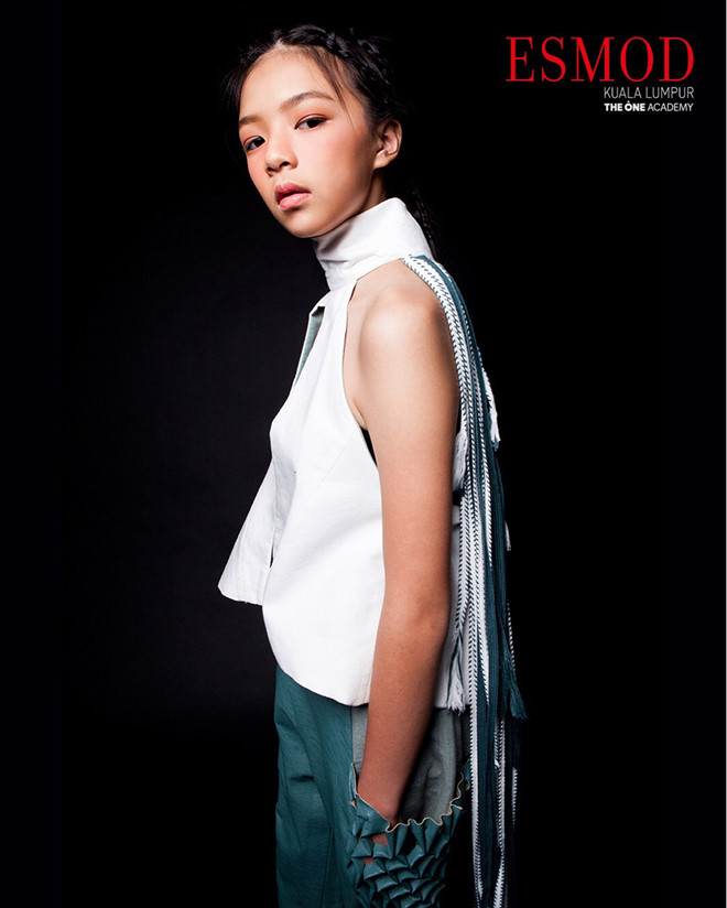 Nữ sinh Malaysia 15 tuổi đã kiếm bộn tiền, là ngôi sao trên mạng