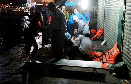 Cano chìm trên vịnh Nha Trang, hai người tử vong