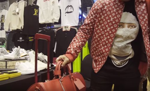 Chàng trai hội con nhà giàu Việt ra đường với bộ đồ 3 tỉ đồng gây xôn xao