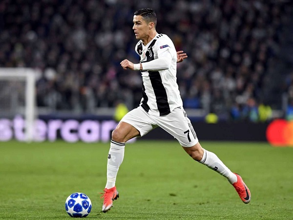 Sau hơn 1500 phút cày ải, cuối cùng Ronaldo cũng được nghỉ ngơi