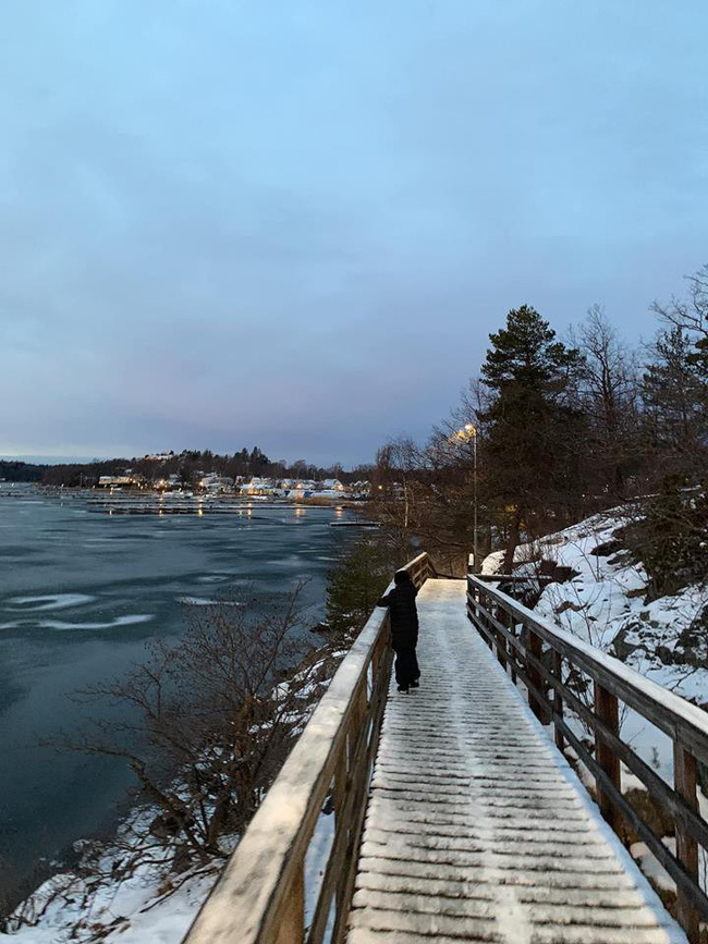 Đại gia đình nhà Hồ Ngọc Hà đã diện kiến họ nhà trai Kim Lý tại Thụy Điển