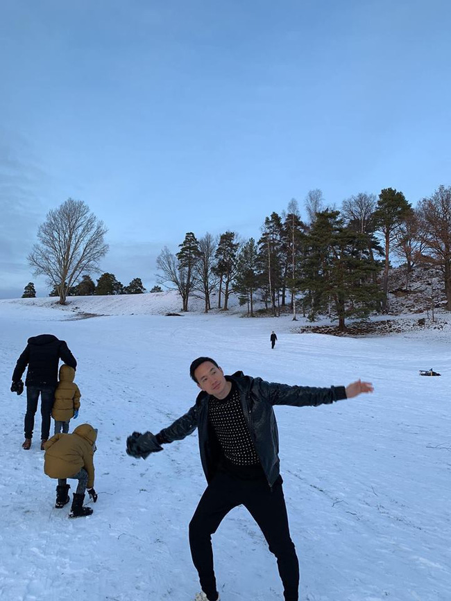 Đại gia đình nhà Hồ Ngọc Hà đã diện kiến họ nhà trai Kim Lý tại Thụy Điển