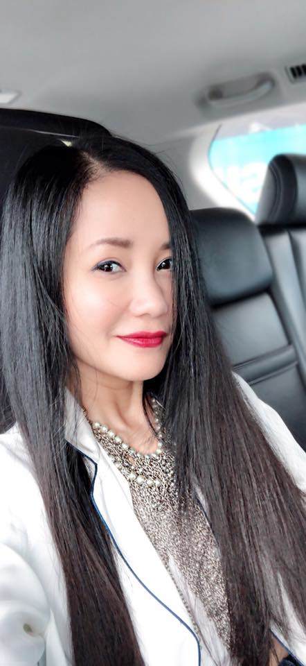 Có thật đây là diva Hồng Nhung, chuyện gì đã xảy ra với nhan sắc người đẹp này vậy?