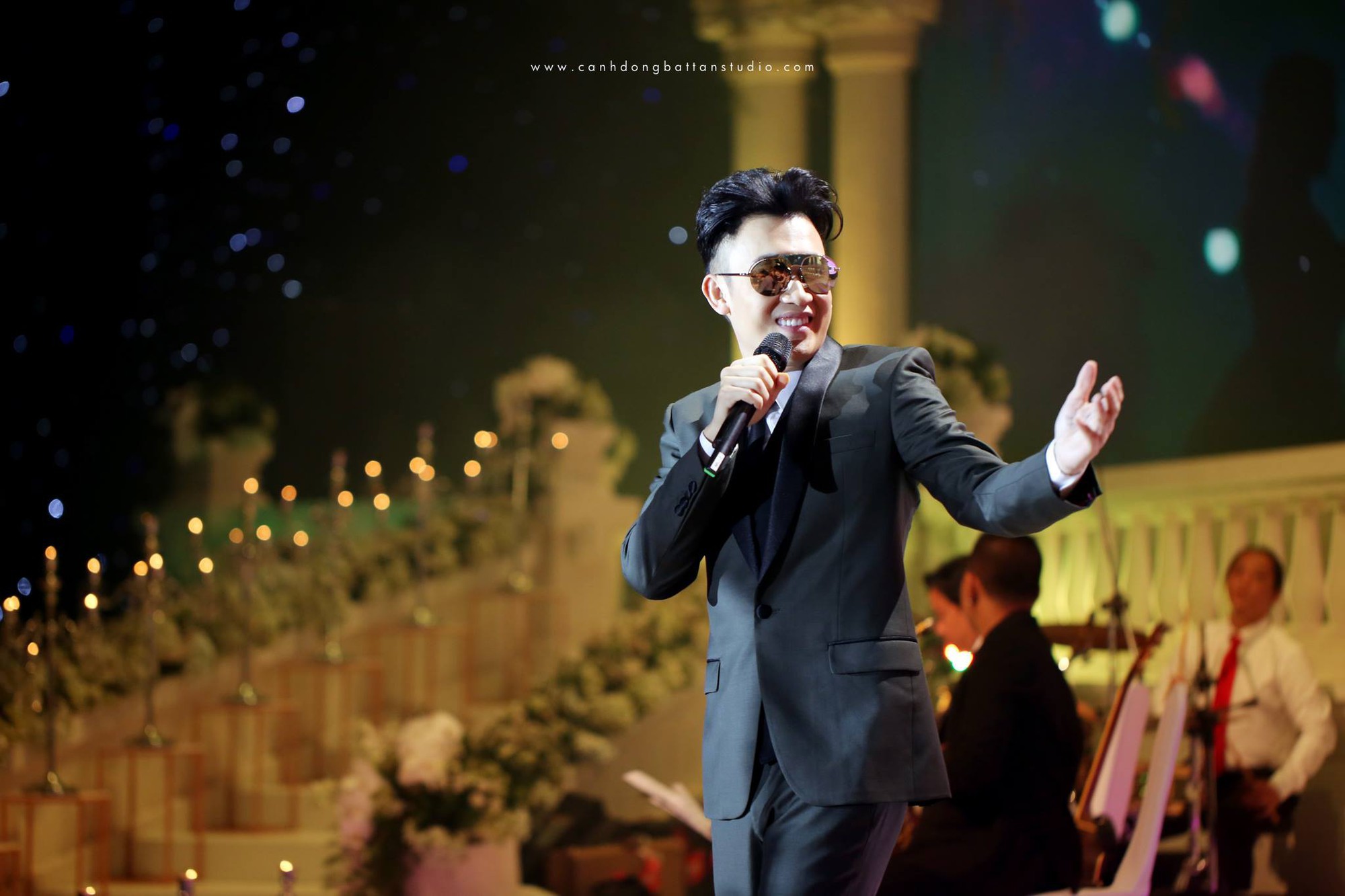 Những siêu đám cưới xa hoa bậc nhất năm 2018: Từ trang trí 13.000 bông hoa tươi tới đón dâu bằng siêu xe Maybach trị giá triệu đô