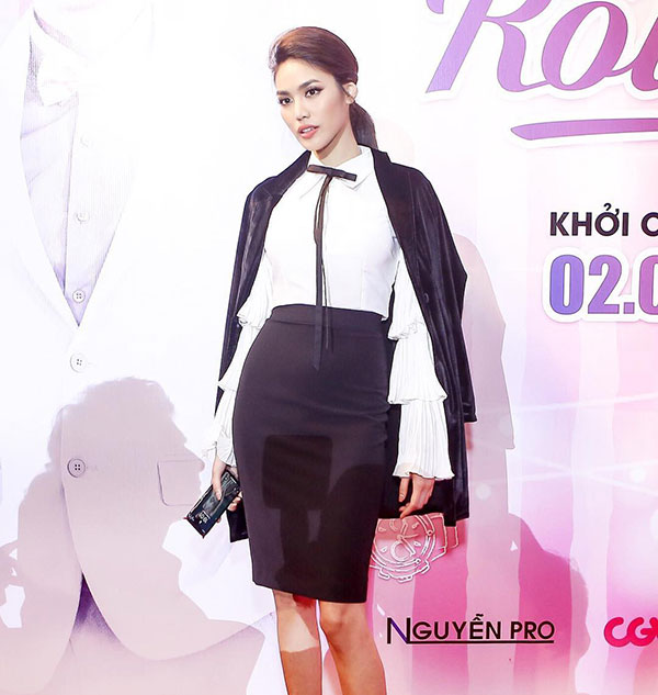 Ngoài diện cả cây đồ hiệu, Lan Khuê còn áp dụng độc chiêu này để trông sang chảnh tựa bà hoàng