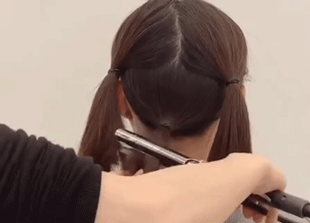 Biến tóc bob vểnh xuôi vểnh ngược thành cụp nhẹ, bồng bềnh đẹp miễn chê với mẹo chỉ mất vài phút