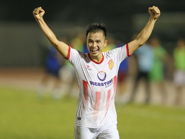 Than Quảng Ninh chiêu mộ thành công chuyên gia đá phạt của V.League