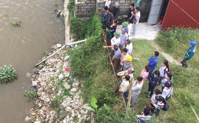 Thư tuyệt mệnh của người mẹ trẻ: Từng đồng tiền cha con đưa về mẹ luôn góp lại trả nợ