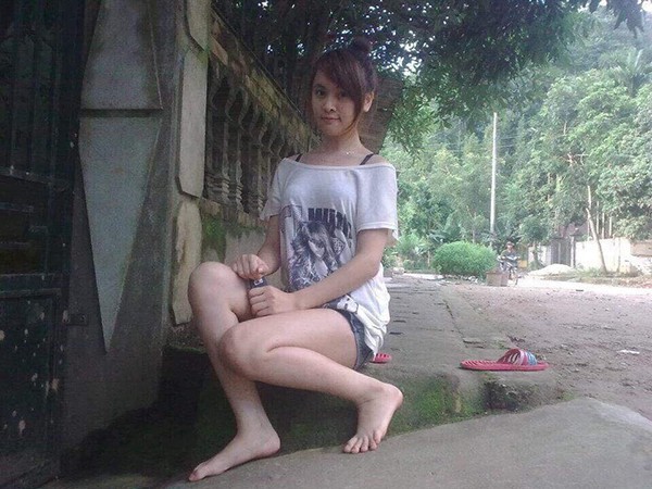 Thư Dung khoe khoang giàu có ra sao trước khi để lộ gia cảnh thực sự?