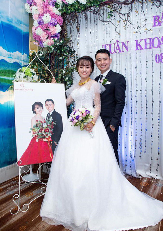 Kì lạ cặp vợ chồng giống nhau như tạc, đằng sau còn là câu chuyện em gái mưa - anh trai bão nhọ nhất 2018