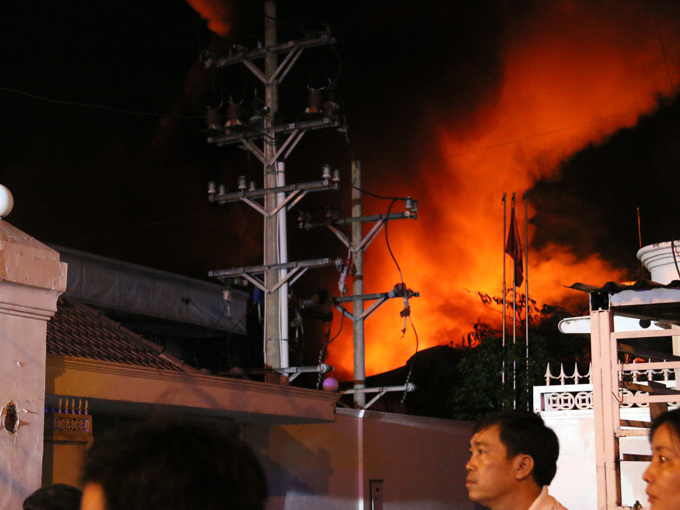 Cần Thơ: Công ty xảy ra cháy lớn từng bị phạt vì vi phạm PCCC Cần Thơ: Công ty xảy ra cháy lớn từng bị phạt vì vi phạm PCCC