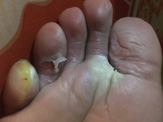 Gặp chàng sinh viên ngoại thương đi bộ từ FTU Hà Nội đến FTU TP.HCM: Mình dùng hết 9 lọ dầu gió suốt hành trình 62 ngày