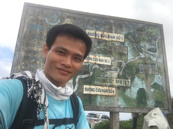 Gặp chàng sinh viên ngoại thương đi bộ từ FTU Hà Nội đến FTU TP.HCM: Mình dùng hết 9 lọ dầu gió suốt hành trình 62 ngày