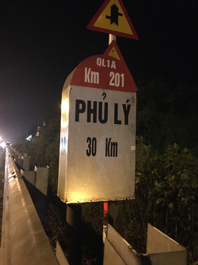 Gặp chàng sinh viên ngoại thương đi bộ từ FTU Hà Nội đến FTU TP.HCM: Mình dùng hết 9 lọ dầu gió suốt hành trình 62 ngày