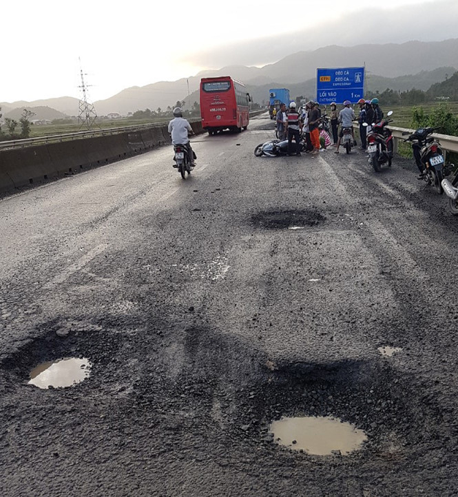 Vụ chết người do ổ gà QL1: Nhận 600 triệu, gia đình nạn nhân làm đơn bãi nại