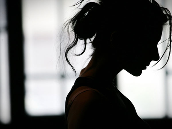 Tôi phải làm sao khi chồng quá nhiều lần ngoại tình