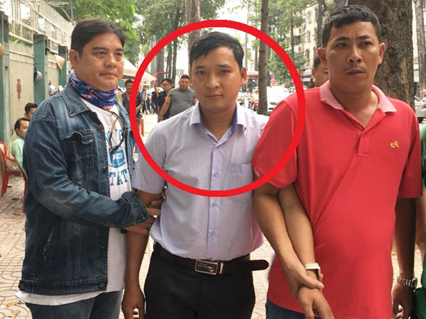 Thuê 4 ôtô rồi cắt định vị mang đi thế chấp