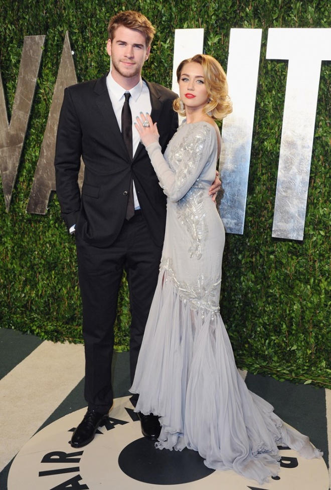 Những cột mốc đáng nhớ trong chuyện tình 10 năm nhiều biến động của Miley Cyrus và Liam Hemsworth