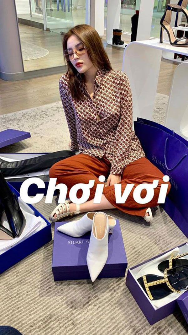 Tết còn chưa tới, Kỳ Duyên đã nhẹ nhàng sắm cùng lúc 4 đôi giày hiệu đón xuân