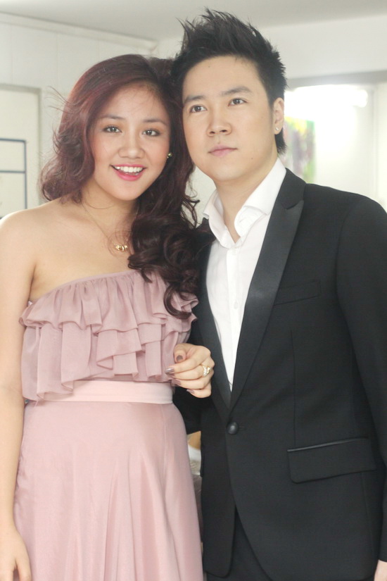 Lê Hiếu sắp kết hôn, người yêu gắn bó ba năm Văn Mai Hương giờ thế nào?