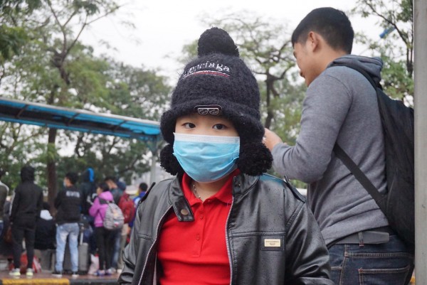 Tắc đường toàn tập trong ngày làm việc cuối cùng của năm, mọi người tranh thủ rời đô nghỉ Tết Dương lịch