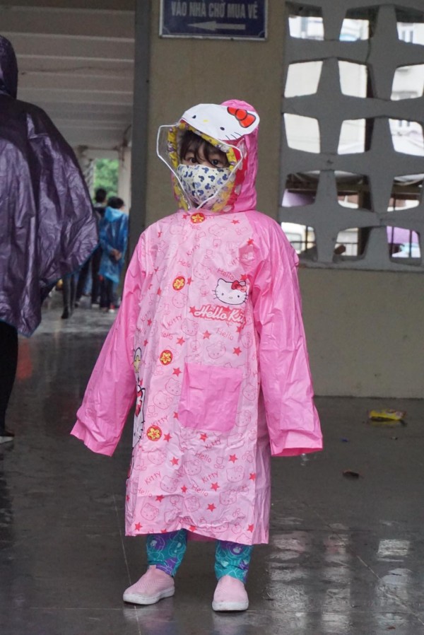 Tắc đường toàn tập trong ngày làm việc cuối cùng của năm, mọi người tranh thủ rời đô nghỉ Tết Dương lịch