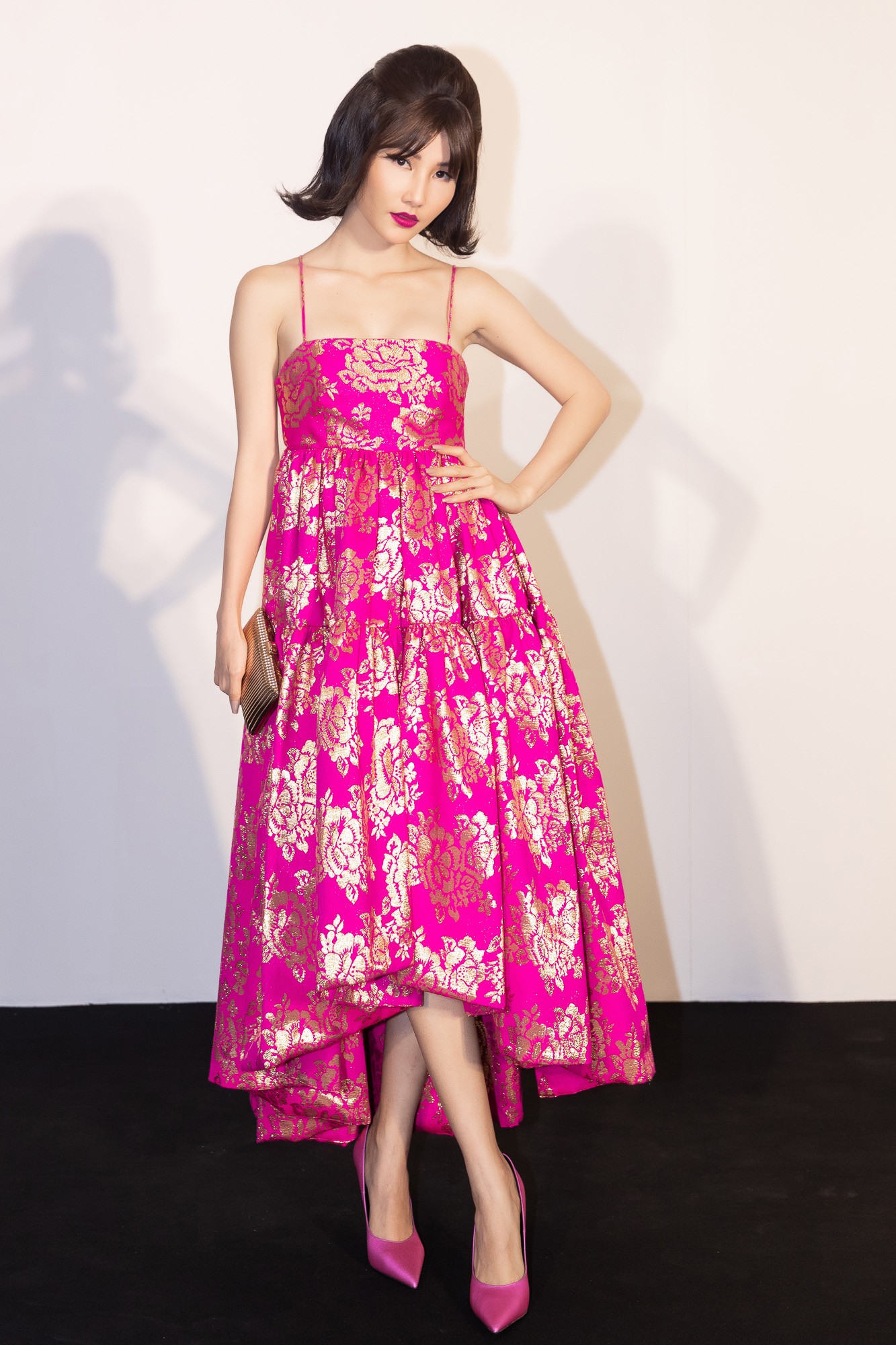 Spotlight thảm đỏ show Đỗ Mạnh Cường: Nước mắt sầu bi của Angela Phương Trinh và khuôn ngực phồn thực của Kỳ Duyên