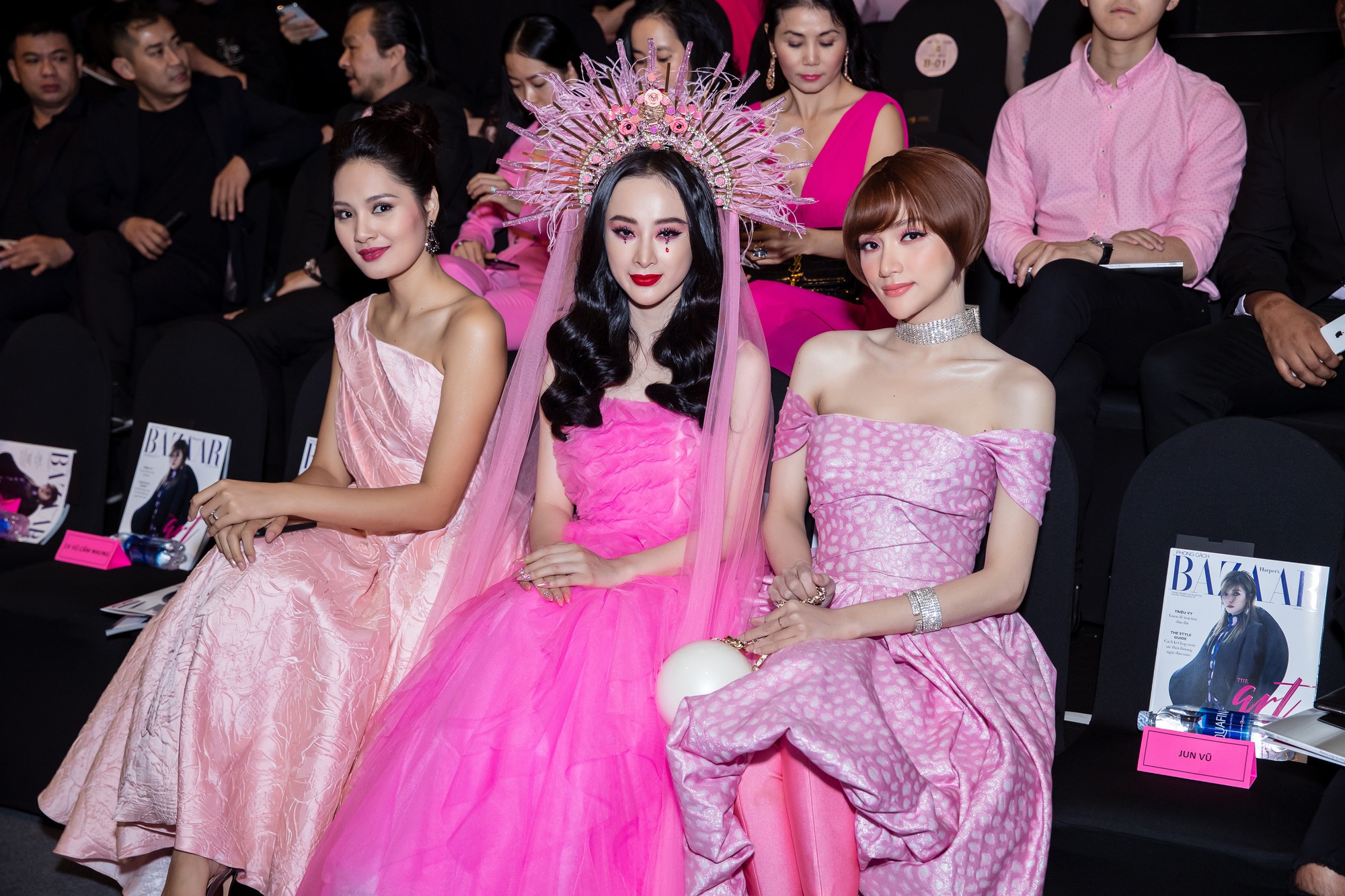 Spotlight thảm đỏ show Đỗ Mạnh Cường: Nước mắt sầu bi của Angela Phương Trinh và khuôn ngực phồn thực của Kỳ Duyên