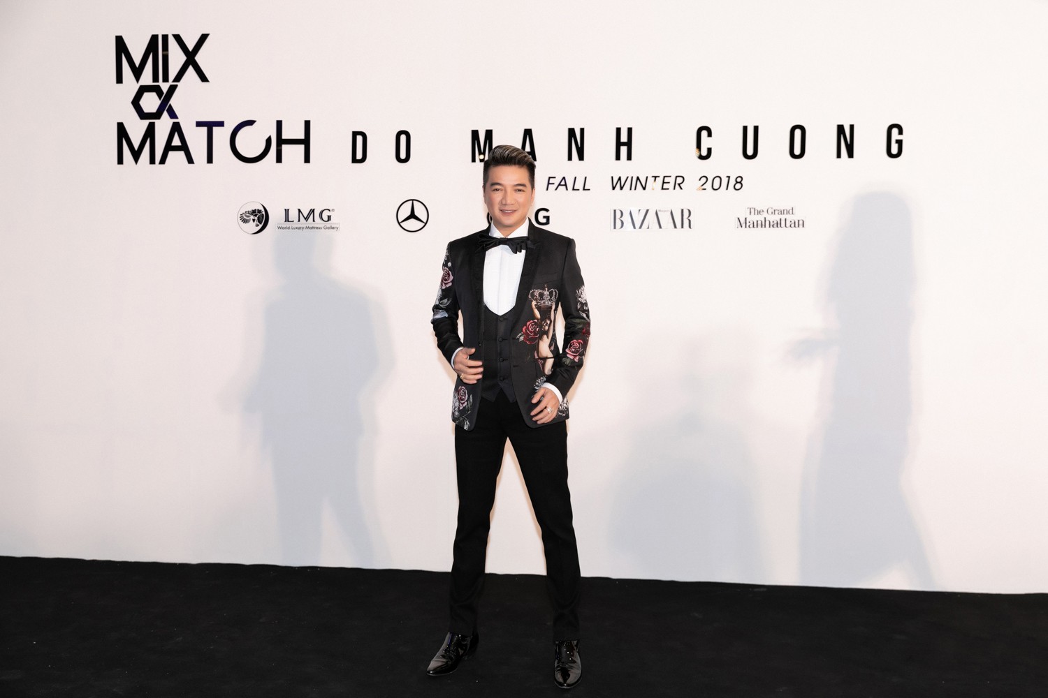 Spotlight thảm đỏ show Đỗ Mạnh Cường: Nước mắt sầu bi của Angela Phương Trinh và khuôn ngực phồn thực của Kỳ Duyên