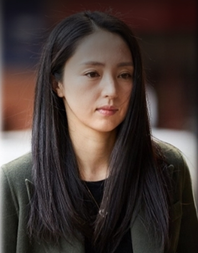 6 câu chuyện rúng động làng giải trí Hoa ngữ 2018