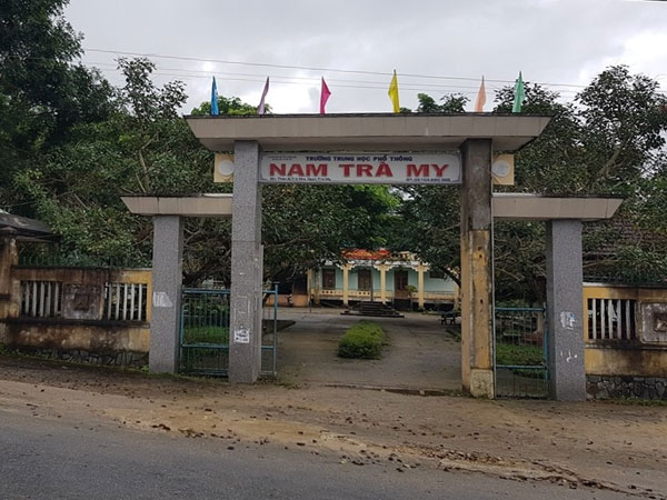 Đánh nhau tại ký túc xá của trường, nam sinh lớp 12 bị bạn đâm chết