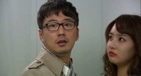 Vợ cài ứng dụng theo dõi, chồng vẫn ngang nhiên đi bồ bịch nhờ mánh khóe nham hiểm