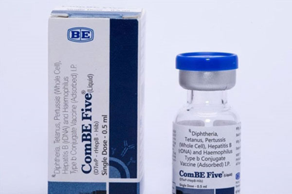 Hoang mang thông tin nhiều trẻ nhập viện sau tiêm vaccine ComBe Five