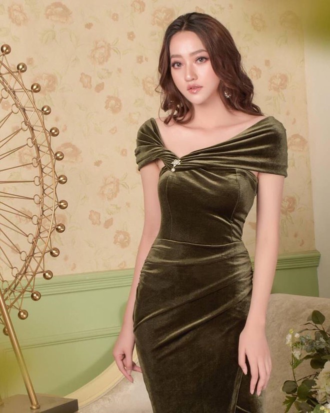 Bạn gái cao 1m74, đẹp đúng chuẩn hoa hậu của cầu thủ Đinh Thanh Bình