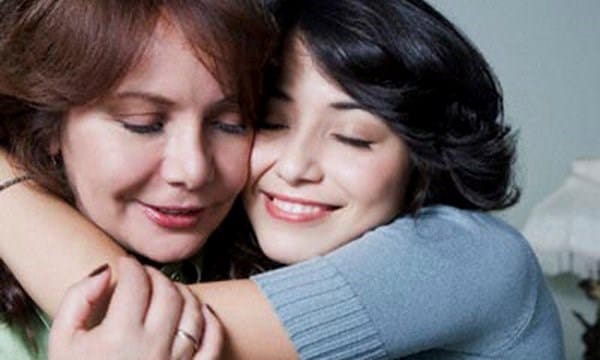 Thu dọn bể cá cũ trong nhà kho, tôi vô tình phát hiện bí mật động trời của mẹ chồng