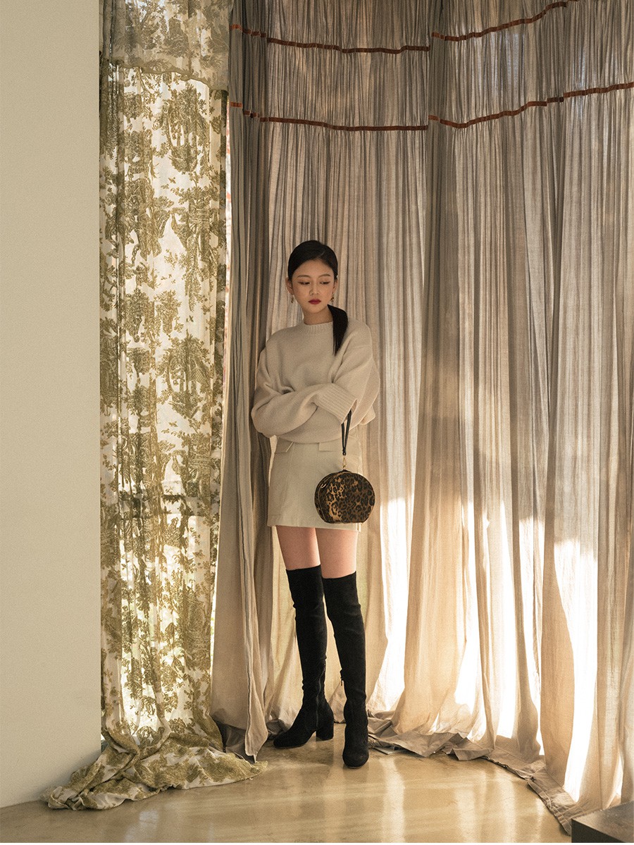 Rét đậm cũng là lúc boots cao cổ lên ngôi, nhưng diện sao cho chân dài miên man thì bạn hãy nhớ 3 tips sau Rét đậm cũng là lúc boots cao cổ lên ngôi, nhưng diện sao cho chân dài miên man thì bạn hãy nhớ 3 tips sau