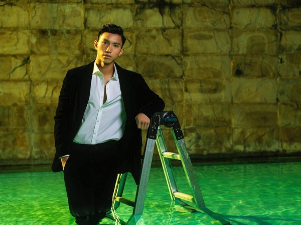 Đoàn Văn Hậu chính thức bước vào câu lạc bộ triệu like của dàn sao ĐTVN