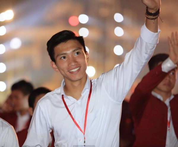 Đoàn Văn Hậu chính thức bước vào câu lạc bộ triệu like của dàn sao ĐTVN