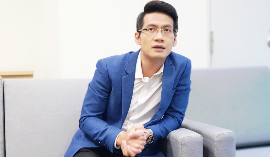 BTV Tuấn Dương thời sự 19h chia sẻ về vợ và 2 con gái