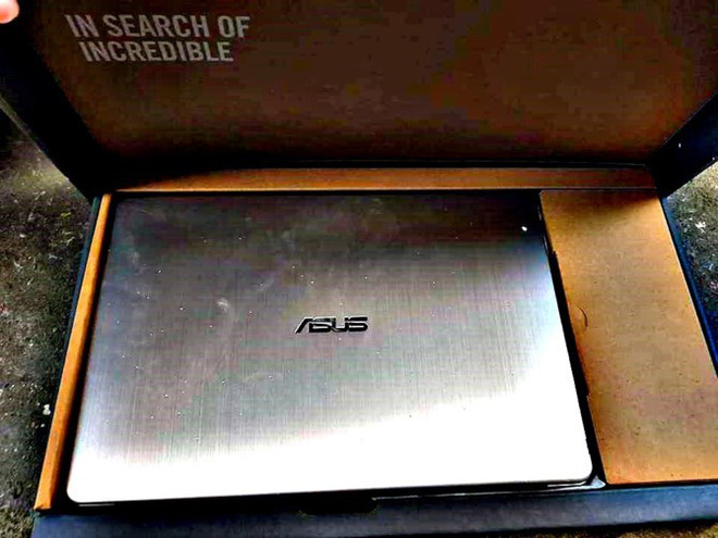 Mua laptop qua Lazada, khách hàng sốc vì nhận được máy cũ trôi bảo hành đựng trong hộp rách nát