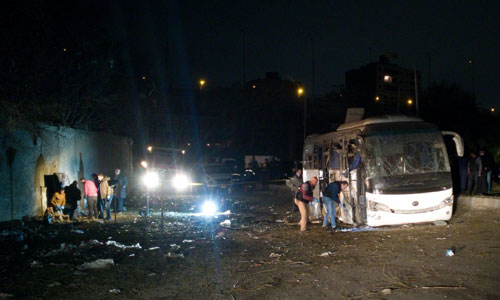 Xe chở du khách Việt ở Ai Cập có thể đã bị trúng thiết bị nổ văng mảnh