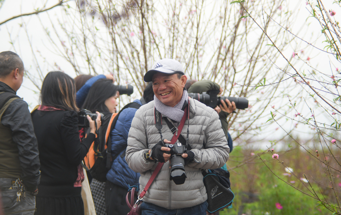 Vườn Nhật Tân, phố đi bộ Hà Nội vắng khách trong ngày đầu nghỉ lễ