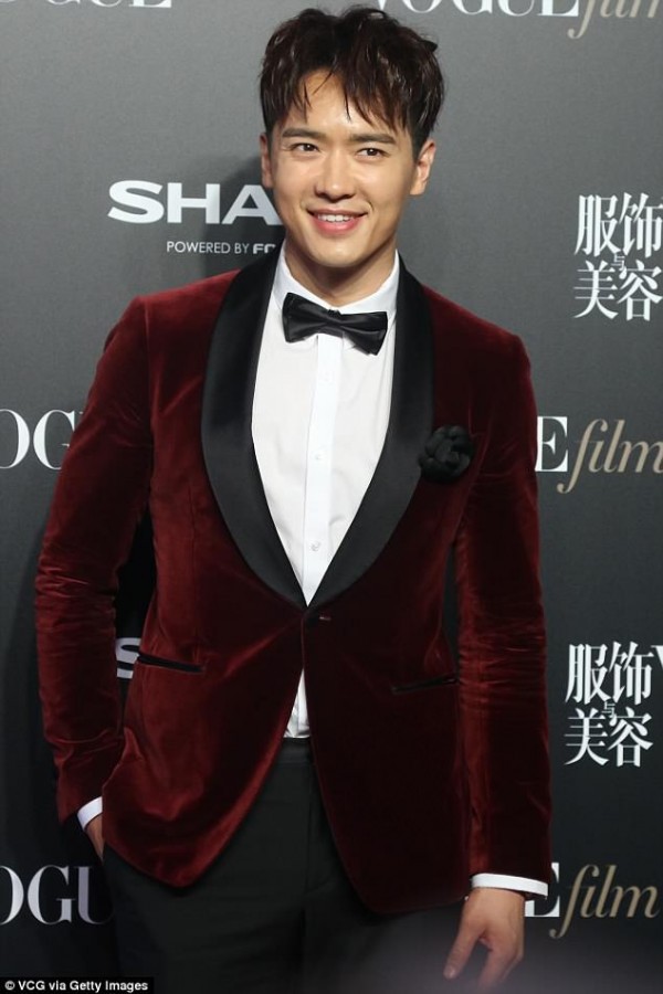 Những scandal ‘chấn động’ showbiz thế giới năm 2018: Cưỡng hiếp, ngoại tình và trốn thuế