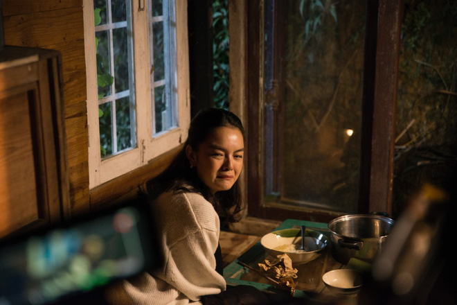 Phạm Quỳnh Anh bật khóc khi diễn xuất về chuyện tình tan vỡ